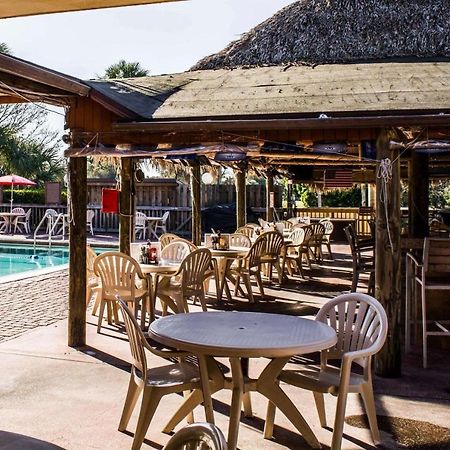 Quality Inn And Suites Golf Resort Golden Gate Exteriér fotografie